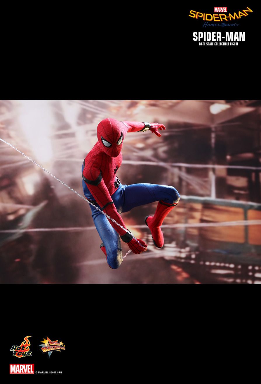 Spider-Man (Standard Version)  Sixth Scale Figure by Hot Toys